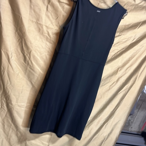 Reduced to sell!!! Perfect travel dress - Picture 5 of 7
